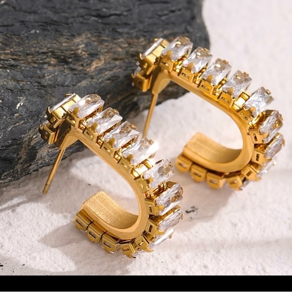 Jewelry - 18k Gold C Shape Diamond Hoop Earrings